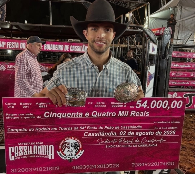 Leonardo Castro faz história e conquista o título do rodeio de Cassilândia