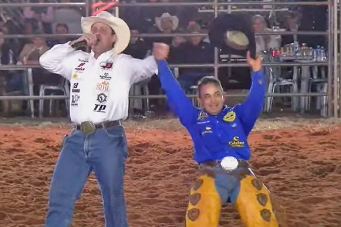 Cassilandense João da Conceição conquista o título do rodeio em cutiano na 54ª Festa do Peão de Cassilân