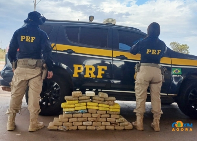PRF apreende 59 kg de skunk escondidos em compartimentos ocultos de caminhonete na BR-163, em Coxim
