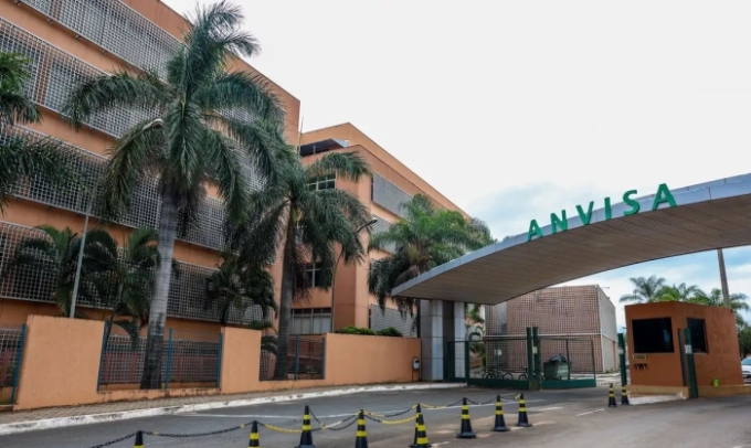 Anvisa proíbe fabricação e venda de 12 produtos de limpeza