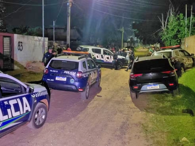 Mulher de 33 anos é assassinada com golpes de foice em Campo Grande; suspeito está foragido