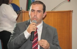 Ex-prefeito Rogério confirma sua pré-candidato à prefeitura de Figueirã
