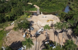 Construção da ponte Rio Jauru está em andamento.