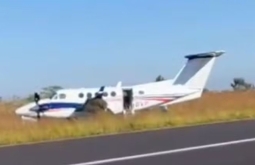 Avião com Rionegro & Solimões faz pouso forçado e sai da pista em aeroporto no interior de SP