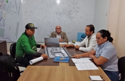 Projeto que resgata história de famílias pioneiras é apresentado ao prefeito de Figueirão