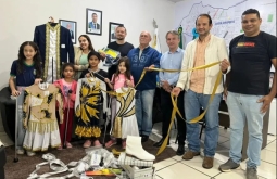 Prefeito e Vice-Prefeito recebem equipe do esporte e da banda municipal no gabinete