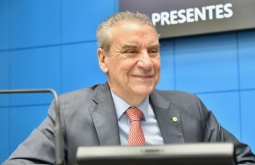 A pedido da classe artística, Paulo Corrêa solicita à Riedel reforma total