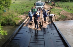 Figueirão garante mais estrutura na área rural com entrega da ponte do Ribeirão Jauruzinho