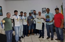 Figueirão recebe equipe campeã do JAMS 2025 e celebra título histórico no futsal