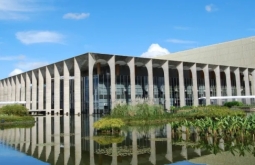 Governo Lula convoca reunião emergencial sobre ataque dos EUA à Venezuela