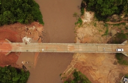 Agesul aumenta contrato para R$ 4 milhões com empresa que faz ponte de concreto entre Alcinópolis 
