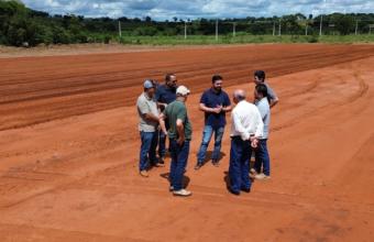 Prefeitura de Figueir&atilde;o assina ordem de servi&ccedil;o para constru&ccedil;&atilde;o de 20 casas populares