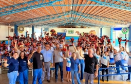 Mais de 1.200 Ovos de Páscoa da Cacau Show Entregues em Alcinópolis