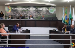 Vereadores de Alcinópolis apresentam indicações e aprovam projetos em Sessão Ordinária