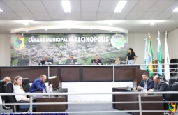 Sessão Ordinária é realizada no Plenário “Adolfo Alves Carneiro”