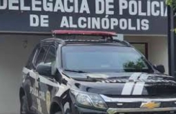 Homem fica ferido ao tentar defender mulher durante agressão em bar de Alcinópolis