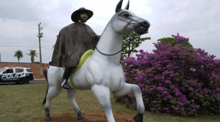 Inauguração do Monumento que representa os 