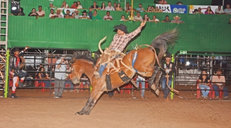 Abertura do 2º Rodeio Fest de Figueirão.