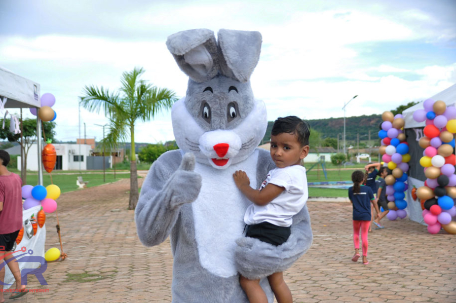 Entrega de Ovos de Pascoal