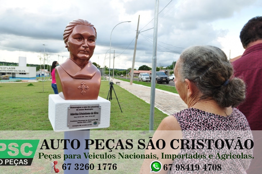 Prefeitura inaugura escultura de 