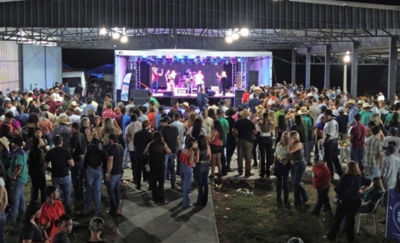 {[ tag:slider[].source ]}